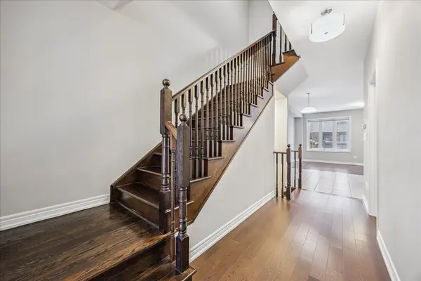 New Tecumseth, ON L0G 1W0,53 Clifford CRES