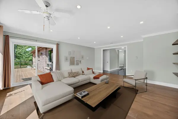 Essa, ON L0M 1T0,7950 8th Line #Upper