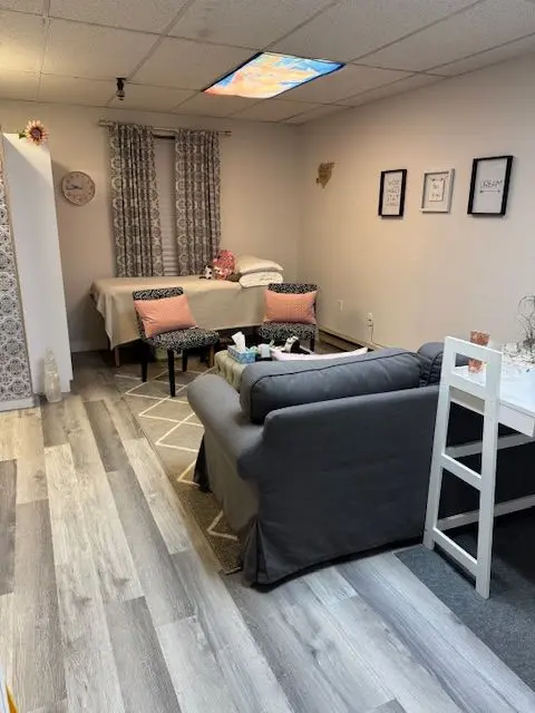 Barrie, ON L4N 9W5,521 DUNLOP ST W #8