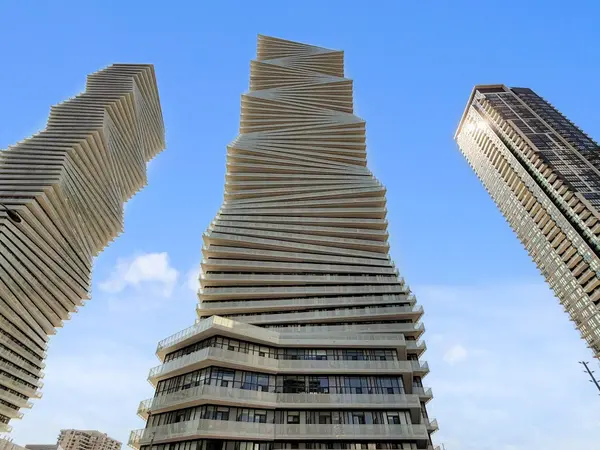 Mississauga, ON L5B 0M3,3900 Confederation Pkwy SW #2406