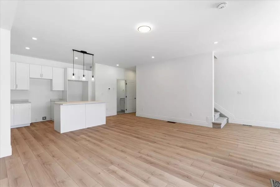 99 Buchanan ST, Prince Edward County, ON K0K 2T0