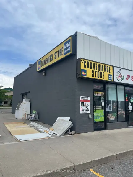 5 Windward DR, Grimsby, ON L3M 4E8