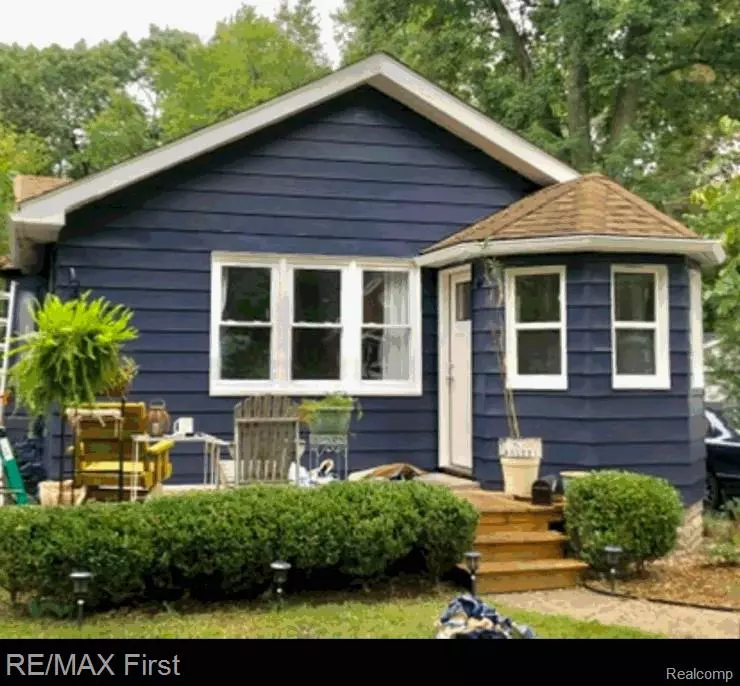 Oak Park, MI 48237,23844 Republic AVE S