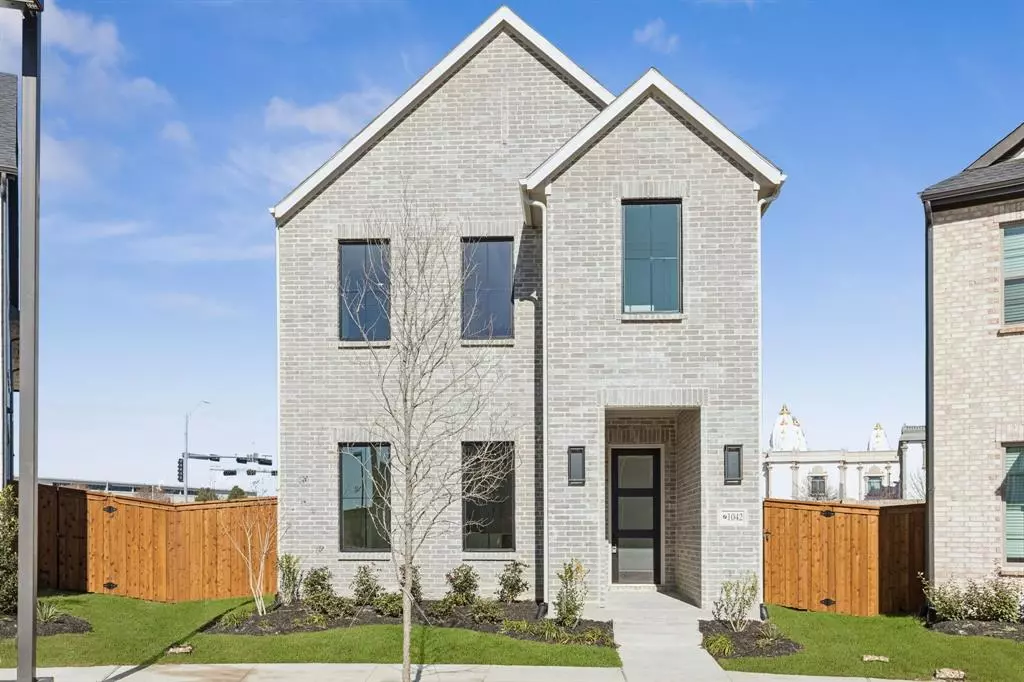 Allen, TX 75013,1042 Featherglass Lane