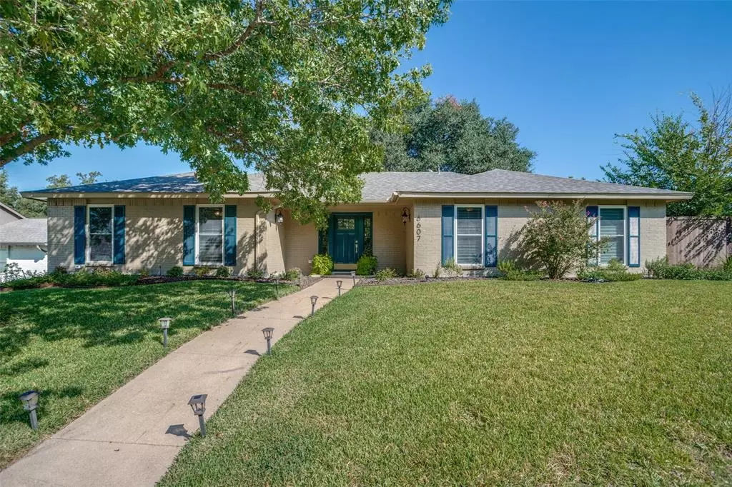 Dallas, TX 75248,6607 Town Bluff Drive