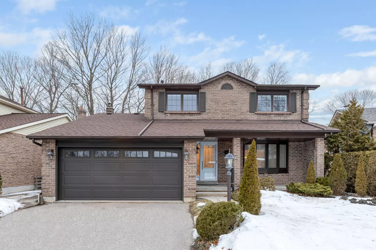 Oshawa, ON L1G 7P8,1442 Manitou CT