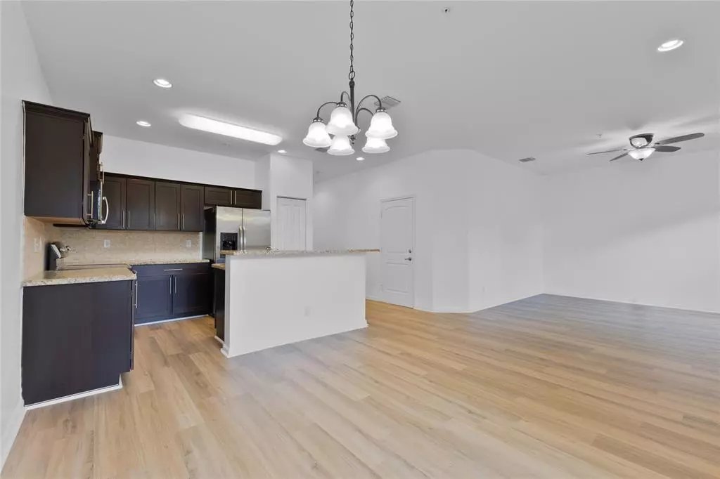 Pompano Beach, FL 33060,122 SW 7th Ct #122