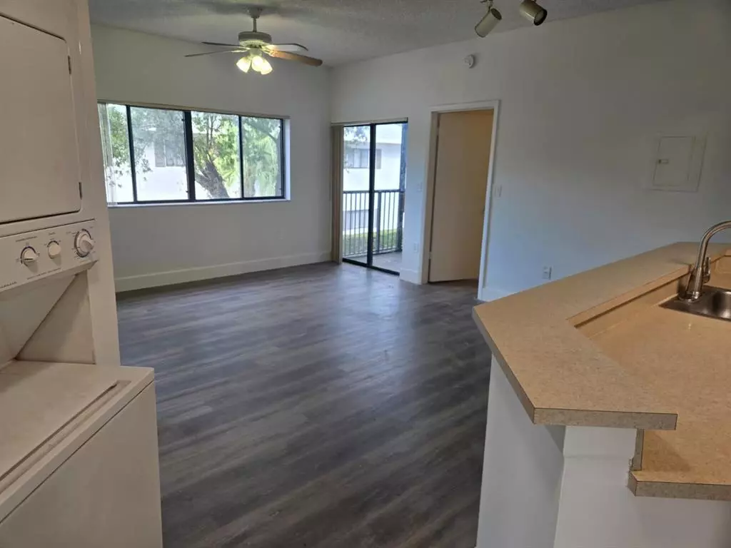 Fort Lauderdale, FL 33315,2445 SW 18th  terr #709