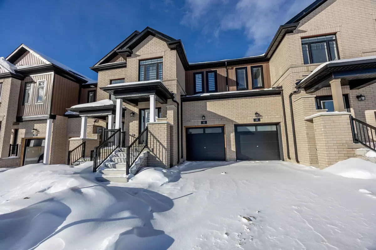 Barrie, ON L9J 0V6,32 McAush ST