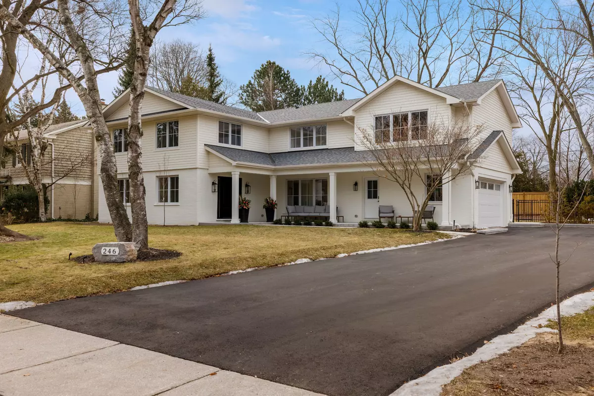 Oakville, ON L6J 4M3,246 Cairncroft RD