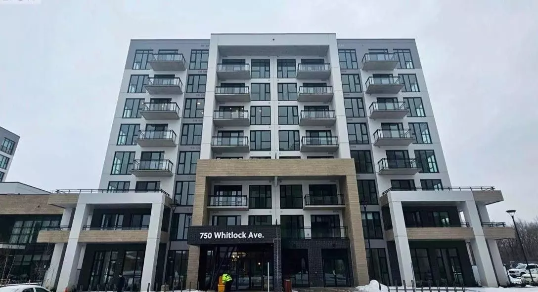 Milton, ON L9E 2B9,750 Whitlock AVE #509