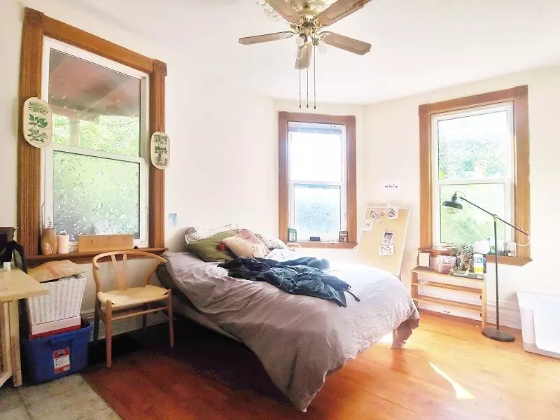 Westboro - Hampton Park, ON K1Z 5J5,554 Highcroft AVE