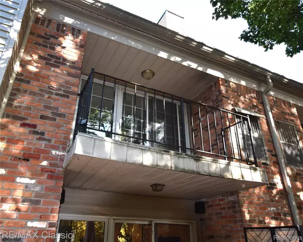 Rochester Hills, MI 48309,1635 Huntington PARK #E