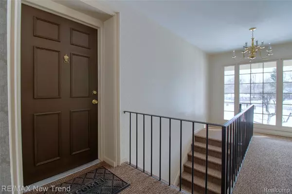 Farmington, MI 48334,29624 Middlebelt RD #2902