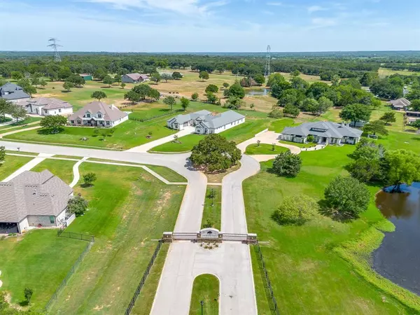 Cleburne, TX 76031,2001 Beauty Berry Court