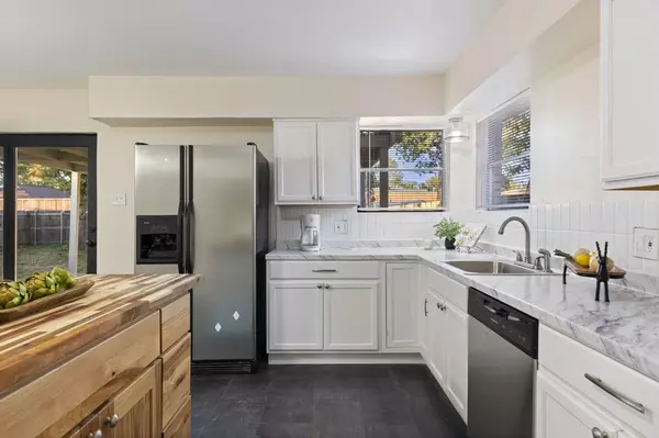 Dallas, TX 75217,210 Old Mill Lane