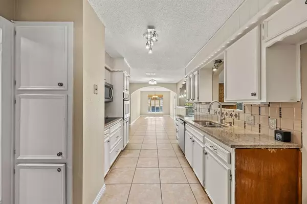 Fort Worth, TX 76112,7258 Brentwood Stair Road