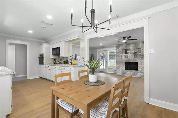 De Cordova, TX 76049,5610 Cuero Drive