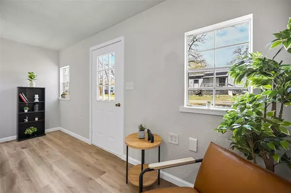 Alvarado, TX 76009,88 Live Oak Street