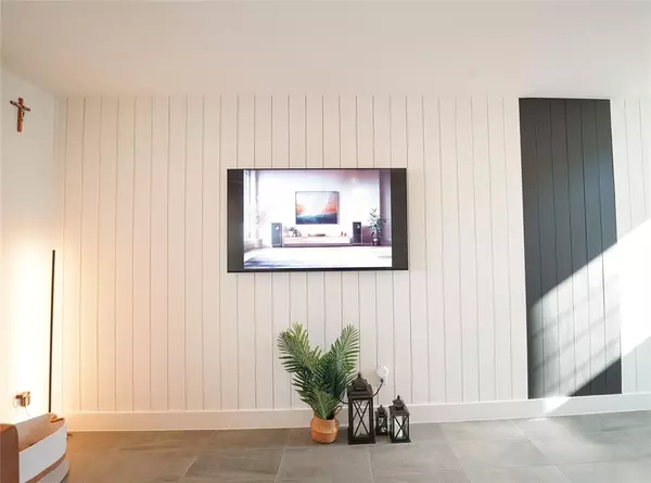 Dallas, TX 75228,7557 Donnelly Avenue