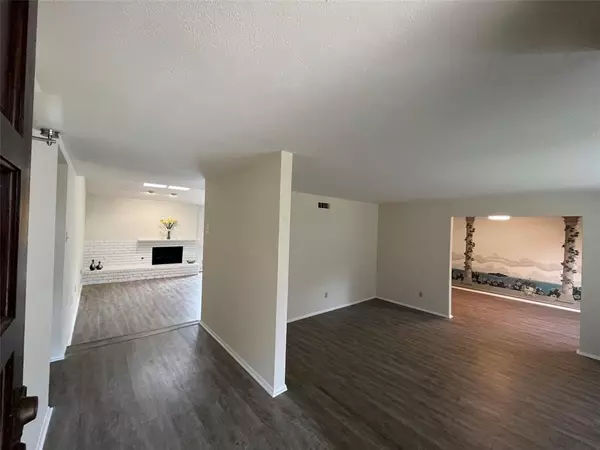 Dallas, TX 75248,6646 Hillwood Lane