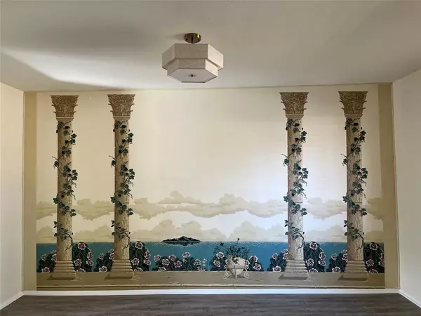 Dallas, TX 75248,6646 Hillwood Lane