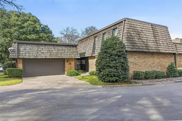 Fort Worth, TX 76109,3016 Tanglewood Park E