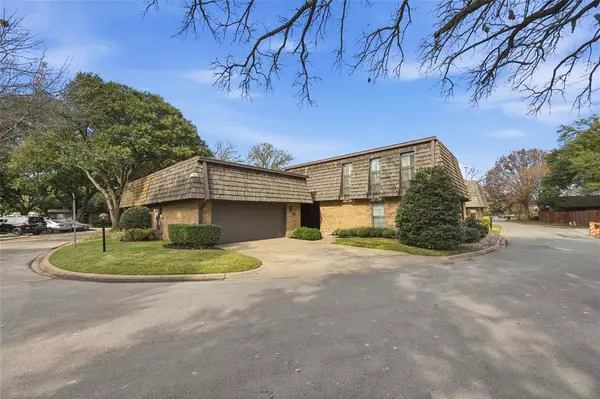 Fort Worth, TX 76109,3016 Tanglewood Park E