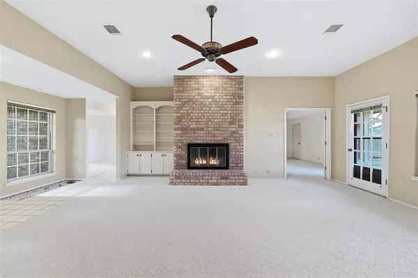 Mansfield, TX 76063,1216 Saint Andrews Drive