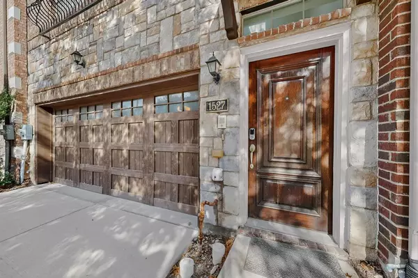 Irving, TX 75063,1527 Biltmore Lane