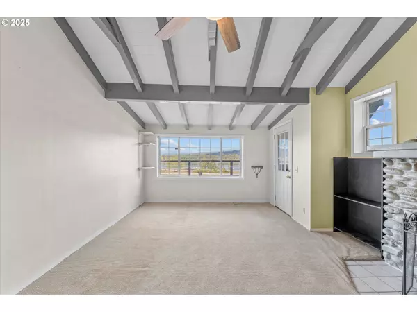 Corbett, OR 97019,3011 NE RASMUSSEN RD