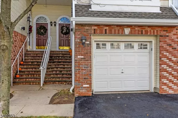 Bayonne City, NJ 07002,18 Marina Dr