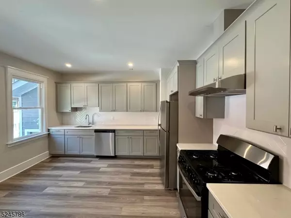 Montclair Twp., NJ 07042,41 Harrison Ave #1