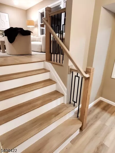 Roselle Boro, NJ 07203,208 Holly Dr