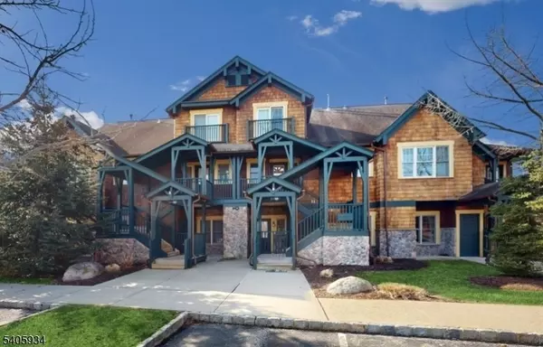 8 Maple Cres Unit 12, Vernon Twp., NJ 07462