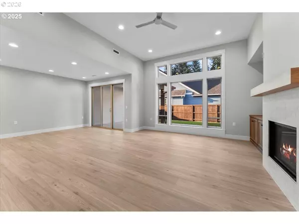 Vancouver, WA 98665,2405 NW 68TH ST