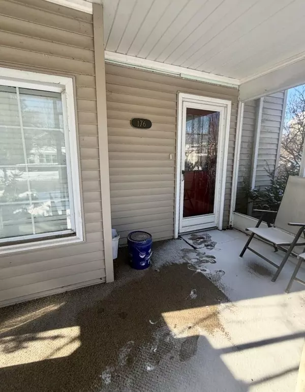 Adrian, MI 49221,176 S Scott ST