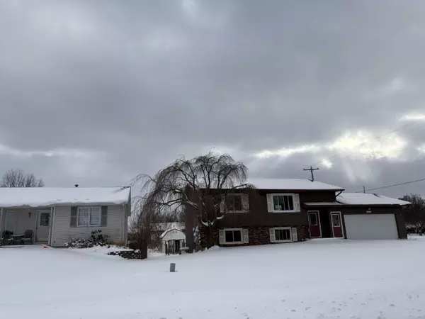 Zeeland, MI 49464,11190 Winter DR