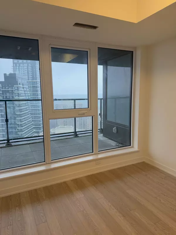 Toronto C13, ON M3C 1H7,1 Quarrington LN #2516