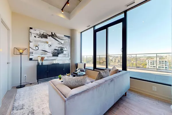 Toronto C01, ON M5V 0S9,458 Richmond ST W #1701