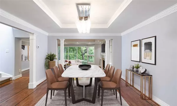 Toronto, ON M5P 3L7,22 Lower Village Gate