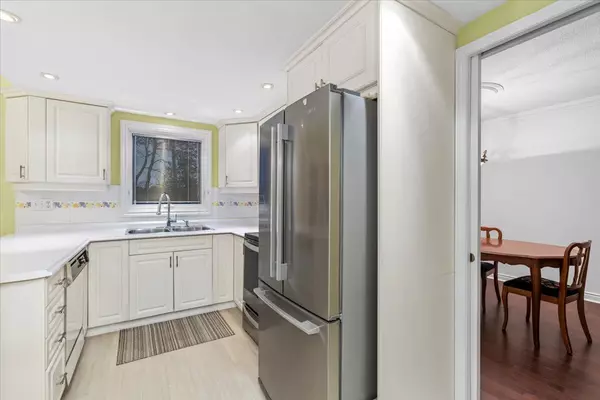 Oshawa, ON L1G 7P8,1442 Manitou CT