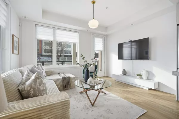 Pickering, ON L1X 0E3,1711 Pure Springs BLVD #101