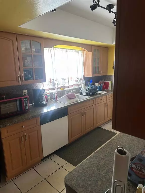 Lauderhill, FL 33313,4520 NW 16th St