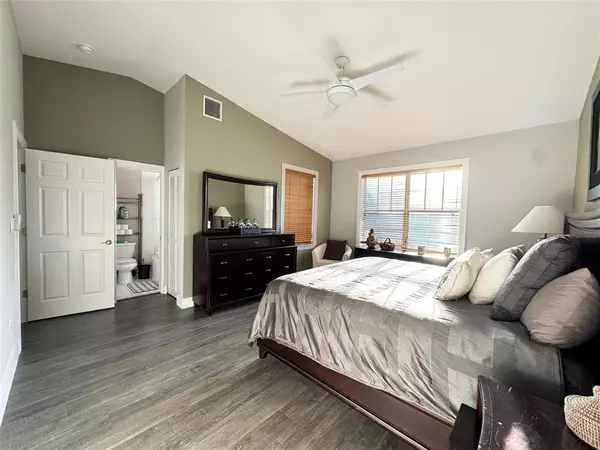 Fort Lauderdale, FL 33316,303 SE 22 Street #303