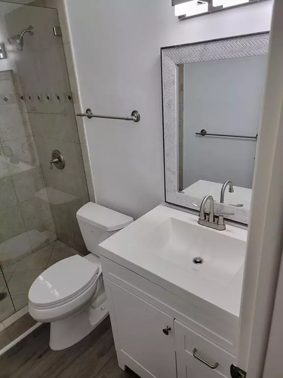 Hallandale Beach, FL 33009,2100 Diana Dr #310