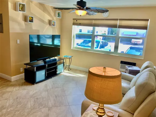 Fort Lauderdale, FL 33304,700 Bayshore Dr #13