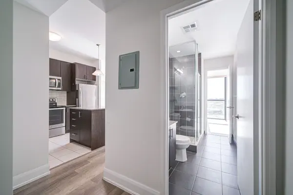 2900 Highway 7 RD #903, Vaughan, ON L4K 0G3