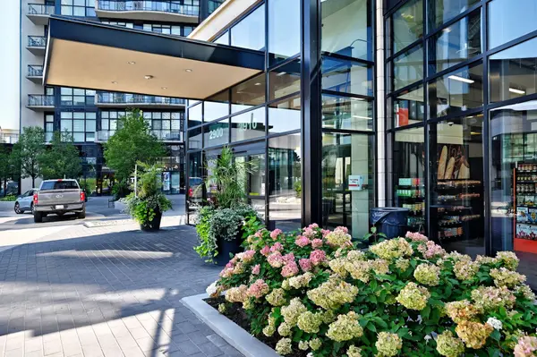 2900 Highway 7 RD #903, Vaughan, ON L4K 0G3