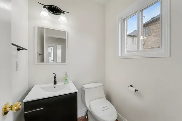 Whitchurch-stouffville, ON L4A 0J8,386 Reeves Way BLVD